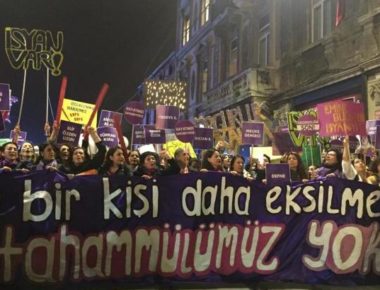 Turchia marcia-delle-donne-a-istanbul