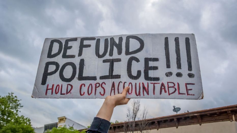USA Defund the police