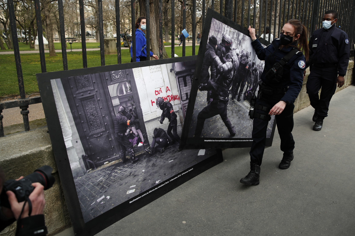 polizia-francia-lapresse