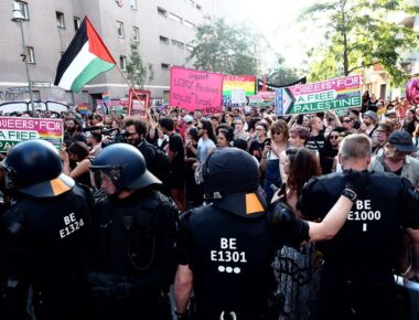 Immagine di copertina e nell’articolo a cura di Magda, mobilitazione per la Palestina a Berlino, luglio 2022